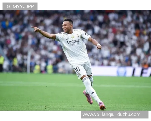 姆巴佩抵达皇马基地进行检查能否出战阿拉维斯成焦点