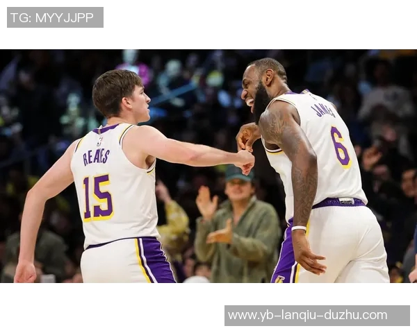 里夫斯回忆外婆因詹姆斯吼他而生气自曝母亲更严厉让人印象深刻