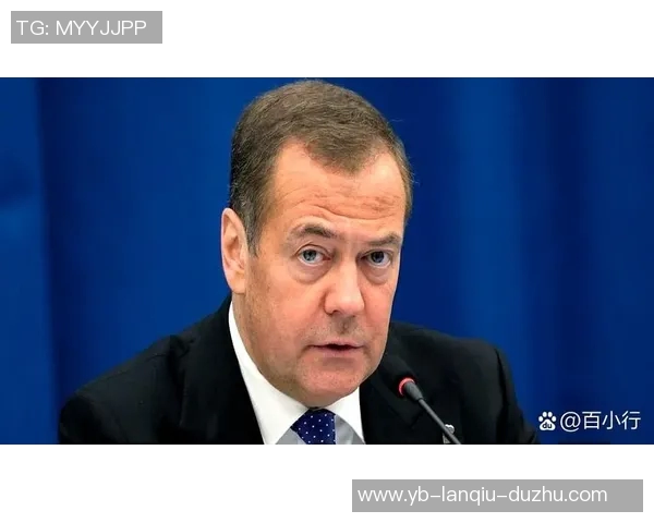 法尔克透露诺伊尔未来关键会议将在三月举行四月初公布结果